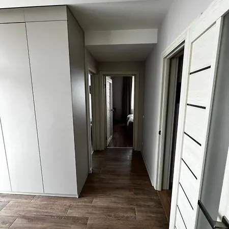 Apartment Sunvi в жк сонячний квартал Golubinoye