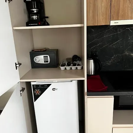 Apartment Sunvi в жк сонячний квартал *